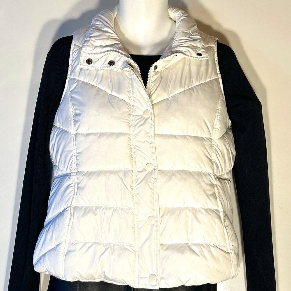 Hannah SZ L White Puffer Vest Street Style Warm Ski Wardrobe Staple Timeless
